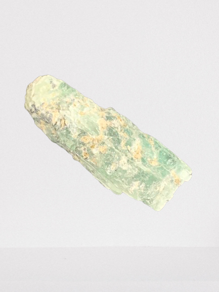 Kyanite Green